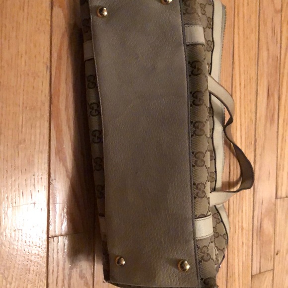 Used Gucci Handbag - Picture 4 of 6